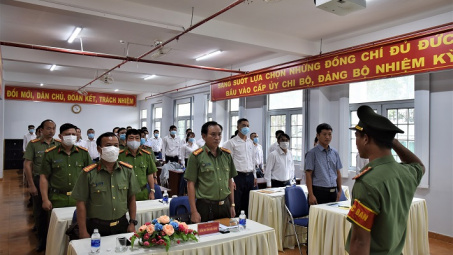 Hoàn thành lớp Huấn luyện nghiệp vụ cho lực lượng bảo vệ Công ty Nhôm Đắk Nông - TKV