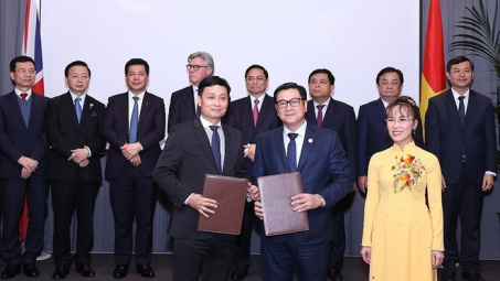Ký kết, trao 26 thỏa thuận hợp tác giữa Việt Nam và Anh với giá trị hàng tỷ USD