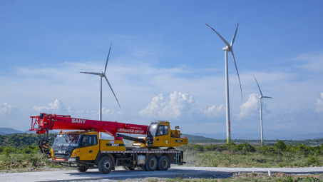 Nhà máy điện gió số 5 Ninh Thuận chính thức khánh thành