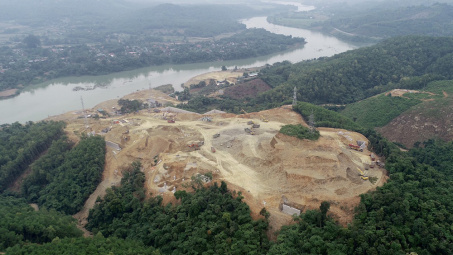 EVNNPT: Tập  trung thi công phấn đấu hoàn thành đóng điện TBA 220kV Tương Dương trong quý I/2022