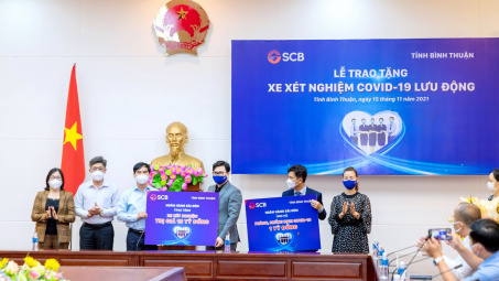 SCB tặng Bình Thuận xe xét nghiệm lưu động