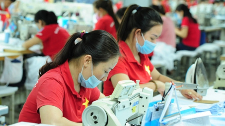 Rà soát giảm phí, lệ phí tháo gỡ khó khăn cho đối tượng chịu ảnh hưởng dịch COVID-19