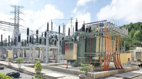 EVNNPC cung cấp dịch vụ điện theo phương thức điện tử đạt 98,33%