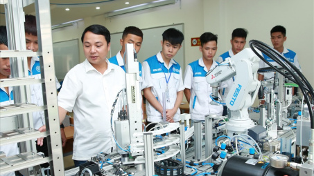 Đà Nẵng hướng tới nguồn nhân lực CNC cho ngành Năng lượng mới, công nghệ nano và vật liệu mới