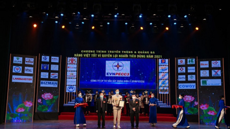 EVNPECC3 đạt giải thưởng top 20 “Dịch vụ chất lượng vàng vì quyền lợi người tiêu dùng”