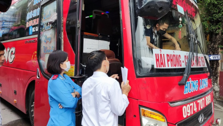 Điện Biên tăng cường kiểm tra công tác phòng, chống dịch trong hoạt động kinh doanh vận tải