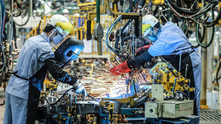 Tiếp tục giảm 50% lệ phí trước bạ đối với ô tô sản xuất, lắp ráp trong nước từ ngày 1/12