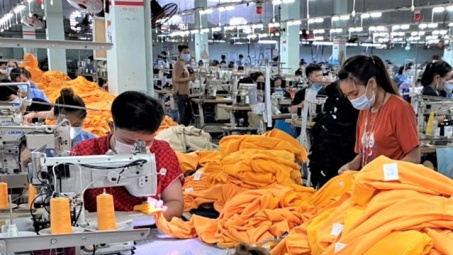 Nhiều địa phương tăng tốc khôi phục hoạt động sản xuất công nghiệp