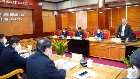 Bộ Công Thương cùng Lạng Sơn tìm cách tháo gỡ ùn tắc hàng hóa tại các cửa khẩu