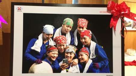 [Truyền thống Công Thương] TKV: Triển lãm ảnh và trao giải cuộc thi 'Nụ cười Than - Khoáng sản Việt Nam"