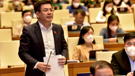 Bộ trưởng Nguyễn Hồng Diên trả lời trước Quốc hội một số vấn đề đại biểu, cử tri quan tâm