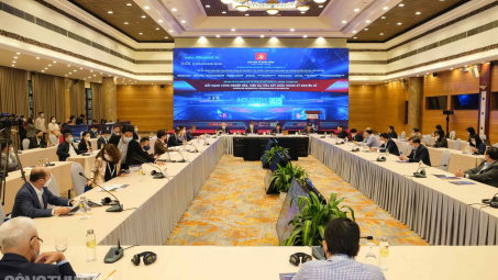 Chính thức khai mạc Diễn đàn cấp cao và Triển lãm Quốc tế về Công nghiệp 4.0 (Industry Summit 4.0)