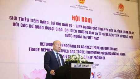 Kết nối xúc tiến thương mại địa phương với các nhà đầu tư nước ngoài