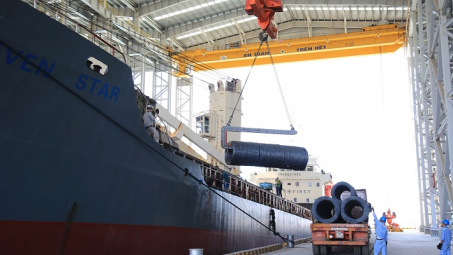 Sản lượng xuất khẩu thép Hòa Phát duy trì đà tăng trưởng những tháng cuối năm