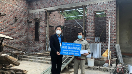 Công đoàn Công ty CP DAP số 2 - Vinachem hỗ trợ người lao động xóa nhà tạm