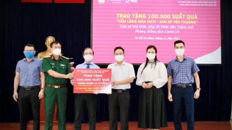 MB và Viettel tặng 100.000 suất quà tới người dân Thành phố Hồ Chí Minh