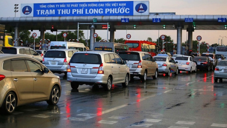 Lỗi ôtô thường gặp khi đi qua trạm thu phí dịp Tết