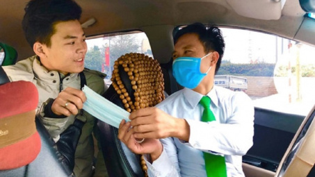 Biện pháp phòng tránh COVID-19 khi di chuyển bằng ôtô
