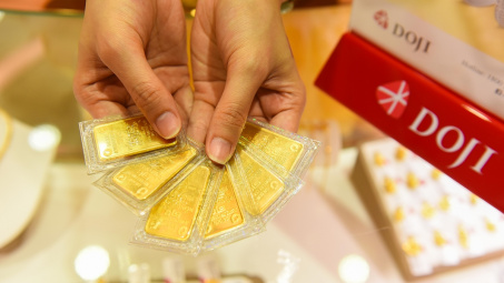 Giá vàng đảo chiều tăng trở lại