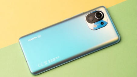 Xiaomi Mi 11 5G chính thức ra mắt tại Việt Nam - Thiết kế nổi bật, mức giá ấn tượng