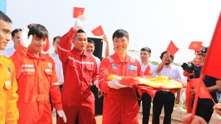 Mùa Xuân từ những giếng dầu: Hành trình xúc cảm của người dầu khí