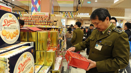 Một số giải pháp nâng cao hiệu quả hoạt động của các tổ chức xã hội tham gia bảo vệ quyền lợi người tiêu dùng