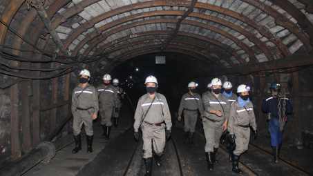 Chủ tịch HĐTV TKV Lê Minh Chuẩn kiểm tra sản xuất tại Công ty Than Mạo Khê