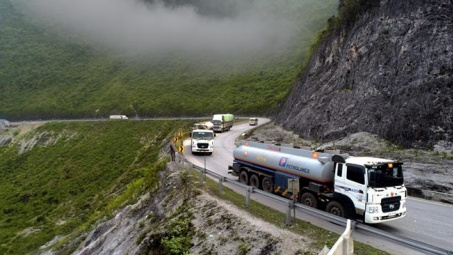 65 năm tôi luyện bản lĩnh, khắc sâu nghĩa tình