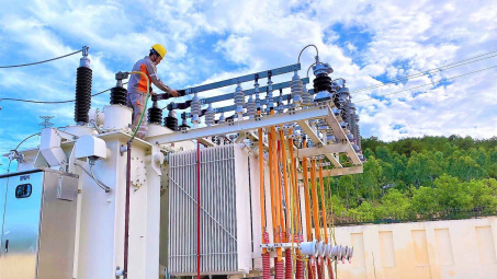 Điện lực Thanh Hóa: Thành công từ những nỗ lực không biết mệt mỏi