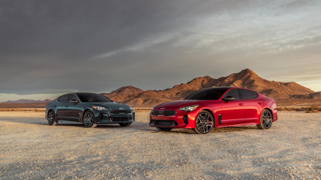 Kia Stinger 2022 ra mắt: Nâng cấp trang bị và vận hành