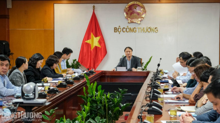 Hỗ trợ tiêu thụ nông sản, hàng hóa vùng dịch trên cơ sở đảm bảo “an toàn kép”