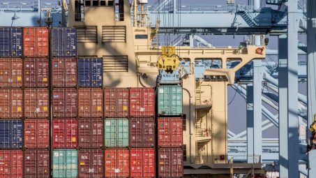 Giá cước vận tải container sẽ còn ở mức cao đến cuối năm nay