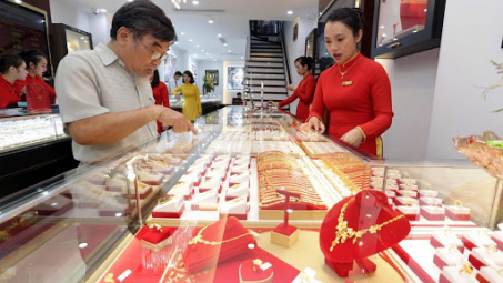 Giá vàng ổn định, giao dịch quanh ngưỡng 55,5 triệu đồng/lượng