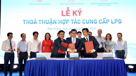 Ký kết “Thỏa thuận hợp tác cung cấp LPG” và “Hợp đồng khung cung cấp LNG” giữa các đơn vị của PV GAS