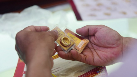 Giá vàng tiếp tục giảm trong tuần sau