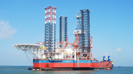 Giá dầu thô tăng nhẹ, thị trường kỳ vọng nhu cầu sử dụng tăng lên trong mùa hè tới đây