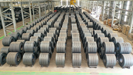 Hòa Phát: Lần đầu bán trên 1 triệu tấn thép các loại trong một tháng