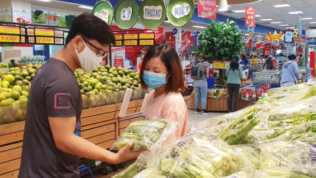 Saigon Co.op tăng lượng trữ hàng hóa thiết yếu và đảm bảo mội trường mua sắm an toàn tại các siêu thị
