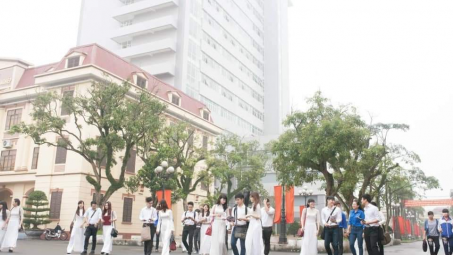 Trường Đại học Kinh tế - Kỹ thuật Công nghiệp 65 năm xây dựng và phát triển