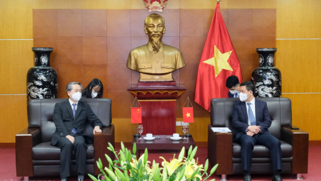 Bộ trưởng Bộ Công Thương đề nghị ĐSQ Trung Quốc phối hợp tháo gỡ khó khăn cho nông sản xuất khẩu của Việt Nam