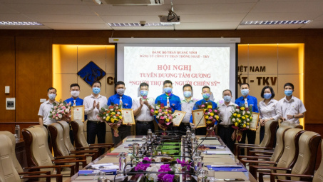 Than Thống Nhất: Tuyên dương tấm gương “Người thợ mỏ - Người chiến sỹ”