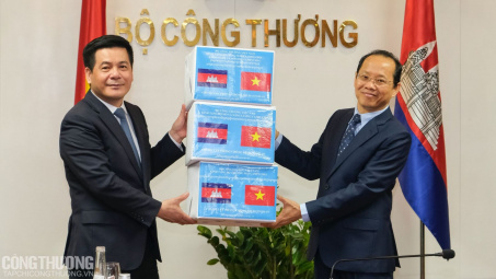 Việt Nam - Campuchia triển khai nhiều giải pháp tăng cường hợp tác 3 trụ cột kinh tế