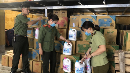 Ban Chỉ đạo 389 Hà Nội: Chỉ đạo quyết liệt, xử lý nghiêm các đối tượng chống buôn lậu, hàng giả