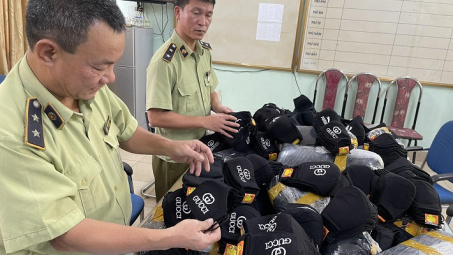 Hà Nội: 7 vụ buôn lậu, gian lận thương mại, giả thương hiệu lớn bị triệt phá trong tháng 4