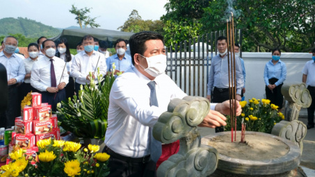 Ngành Công Thương hướng về nguồn cội