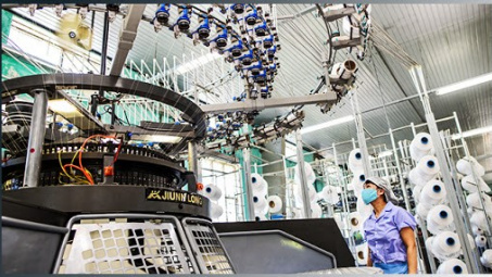 Viện Nghiên cứu Dệt may sản xuất thử nghiệm vải có độ cách nhiệt cao