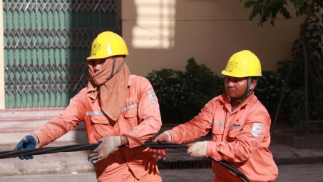 Tiêu thụ điện cao kỷ lục do nắng nóng
