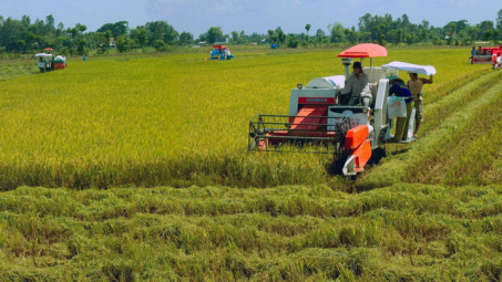 Đẩy mạnh chính sách chuyển dịch cơ cấu kinh tế nông nghiệp từ thực tiễn huyện Thạch Thất, thành phố Hà Nội
