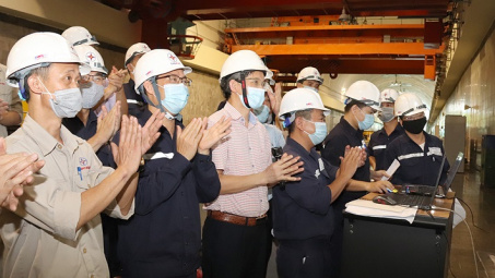 Hoàn thành thay thế cáp dầu bằng cáp khô tổ máy 1 Nhà máy Thủy điện Hòa Bình