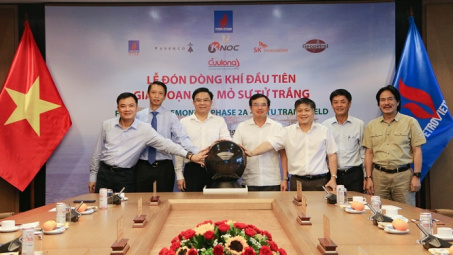 Petrovietnam tổ chức Lễ đón nhận dòng khí đầu tiên Giai đoạn 2A, mỏ Sử Tử Trắng
